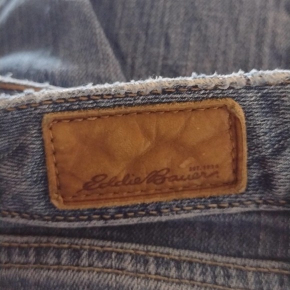 Eddie Bauer Natural Straight Leg Jeans - 4S - Picture 7 of 11